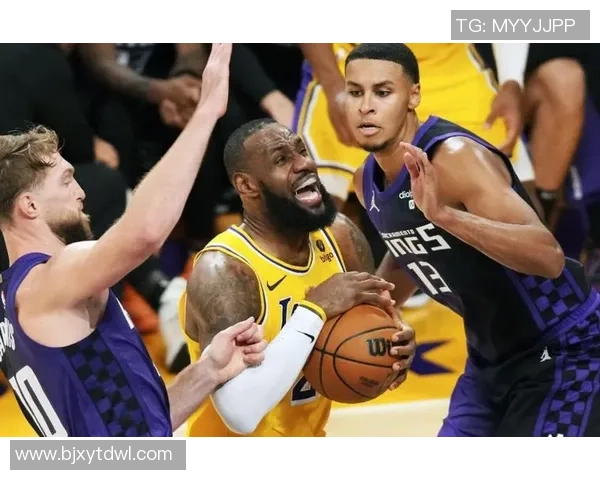 1月24日湖人与公牛的精彩对决视频直播全程回顾与分析 1月24日湖人与公牛的精彩对决视频直播全程回顾与分析