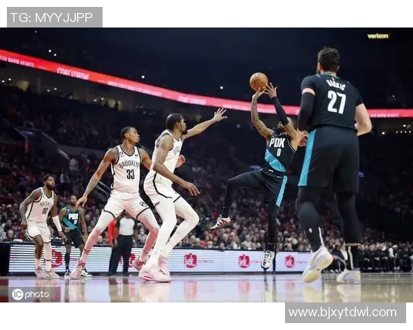 2020年8月14日开拓者与篮网激战回顾精彩瞬间与赛后分析 2020年8月14日开拓者与篮网激战回顾精彩瞬间与赛后分析